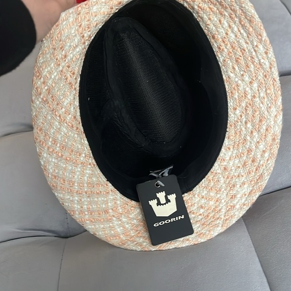 “Goorin Bros- Woven Fedora” - Picture 2 of 6